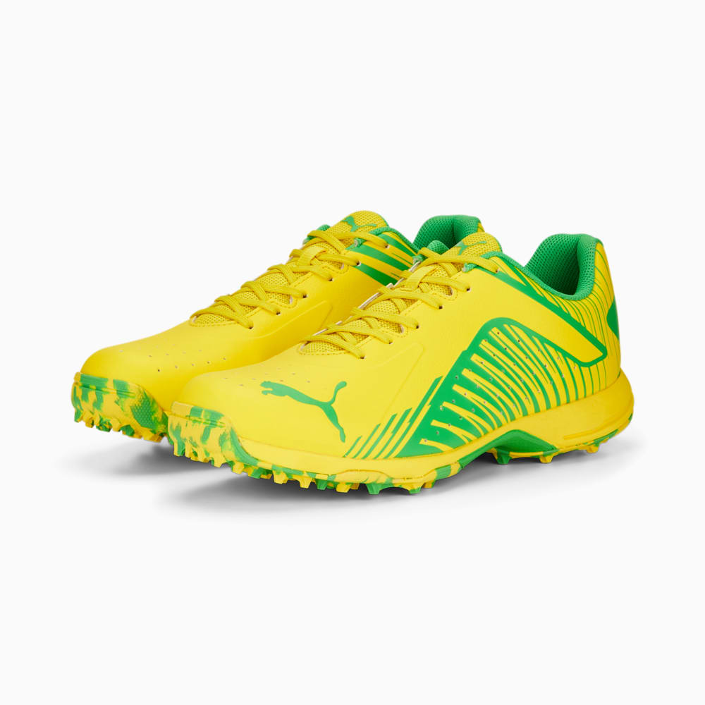 Puma Cricket Shoes, Model PUMA 22 FH Rubber, Yellow/Green