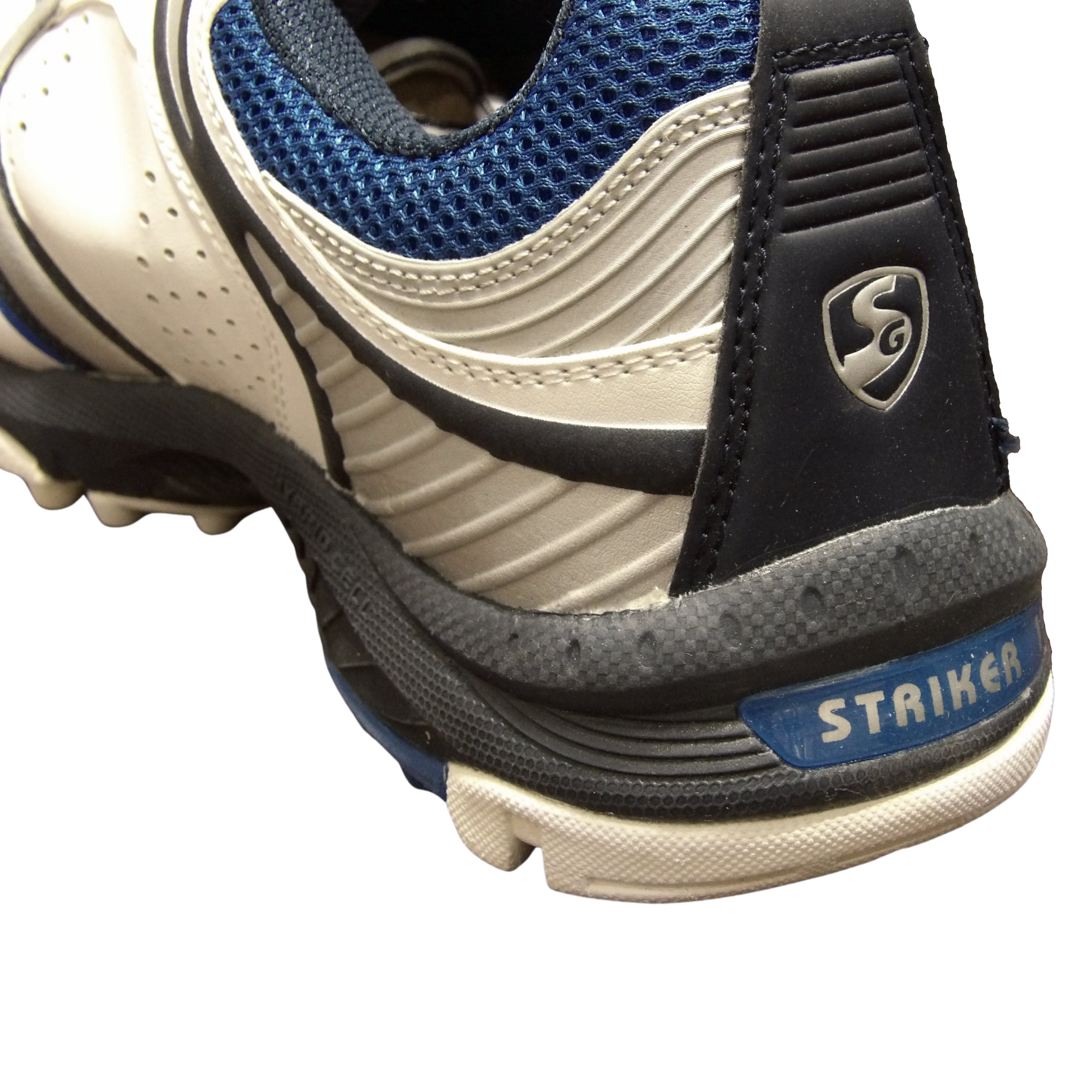 SG Cricket Shoes, Striker II   White/Silver/Blue