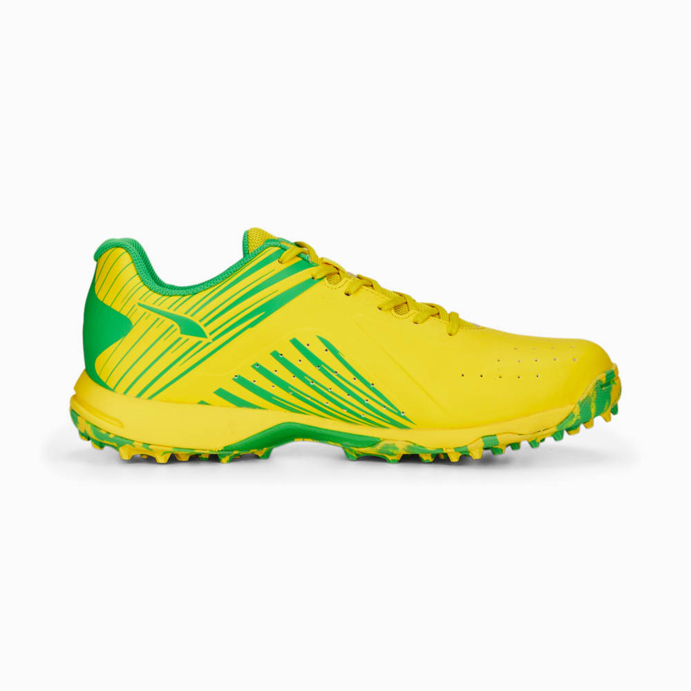 Puma Cricket Shoes, Model PUMA 22 FH Rubber, Yellow/Green