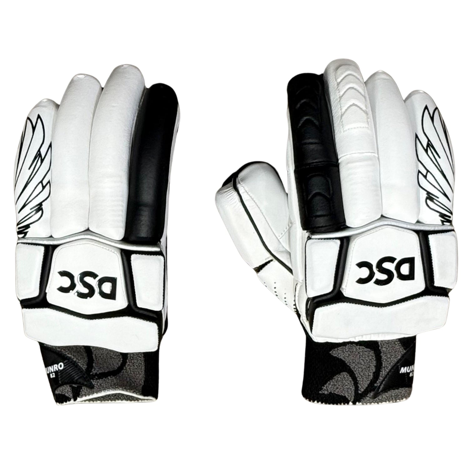 DSC Cricket Batting Gloves Players Edition Munro82 RH