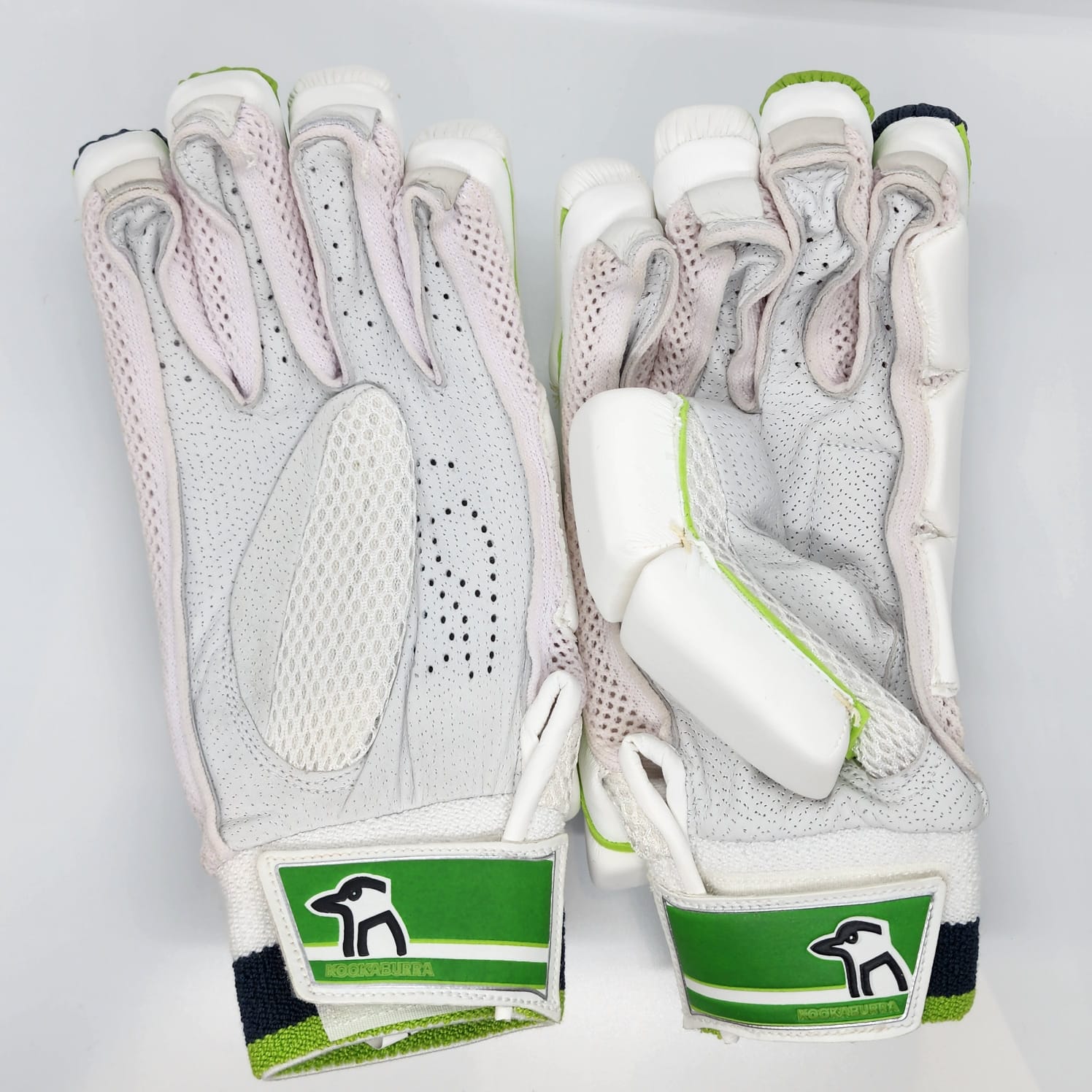 Kookaburra Kahuna Players Cricket Batting Gloves Men Size Green - For Right Hand Players