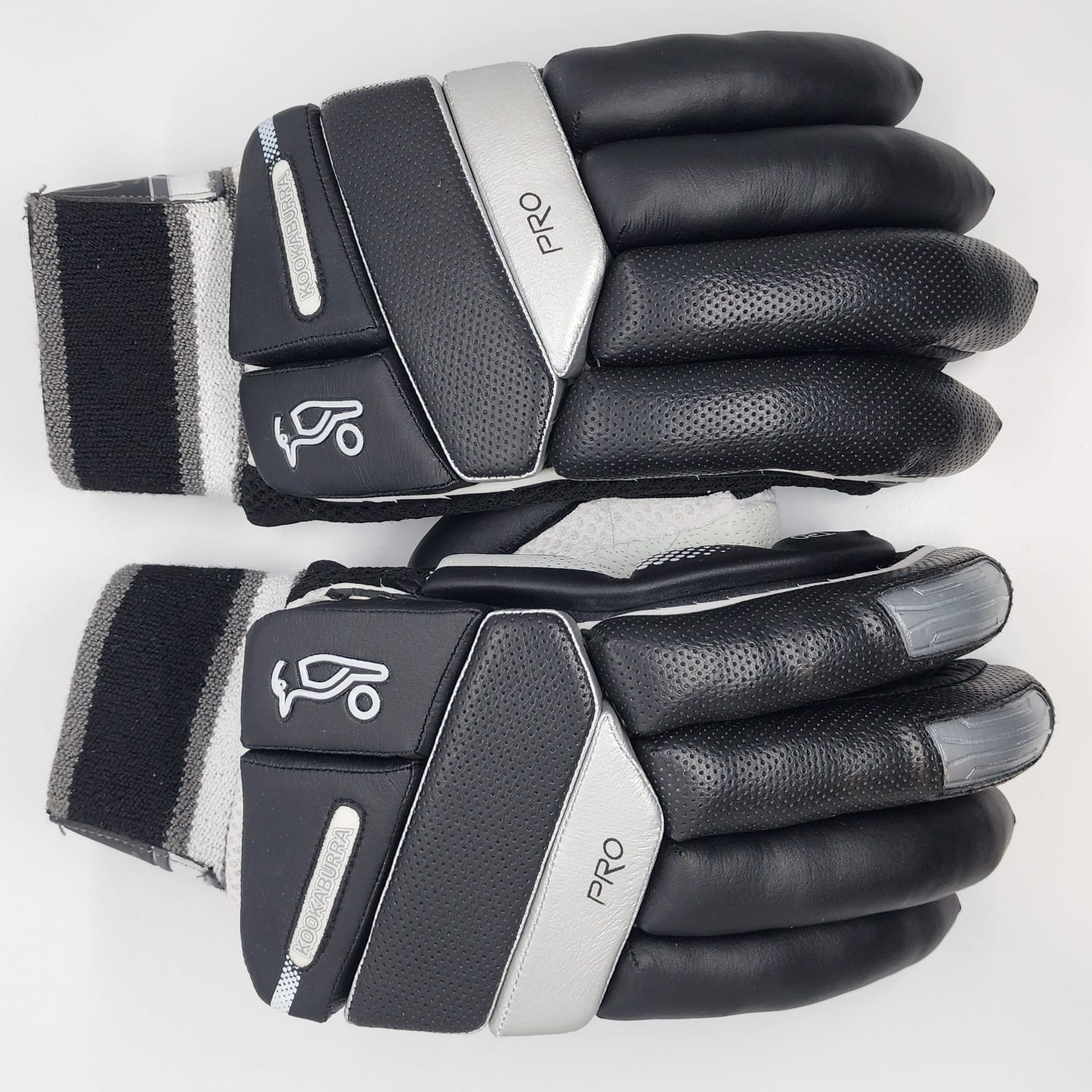 Kookaburra Pro Cricket Batting Gloves, Men Size Half White-Black - For Right Hand Players
