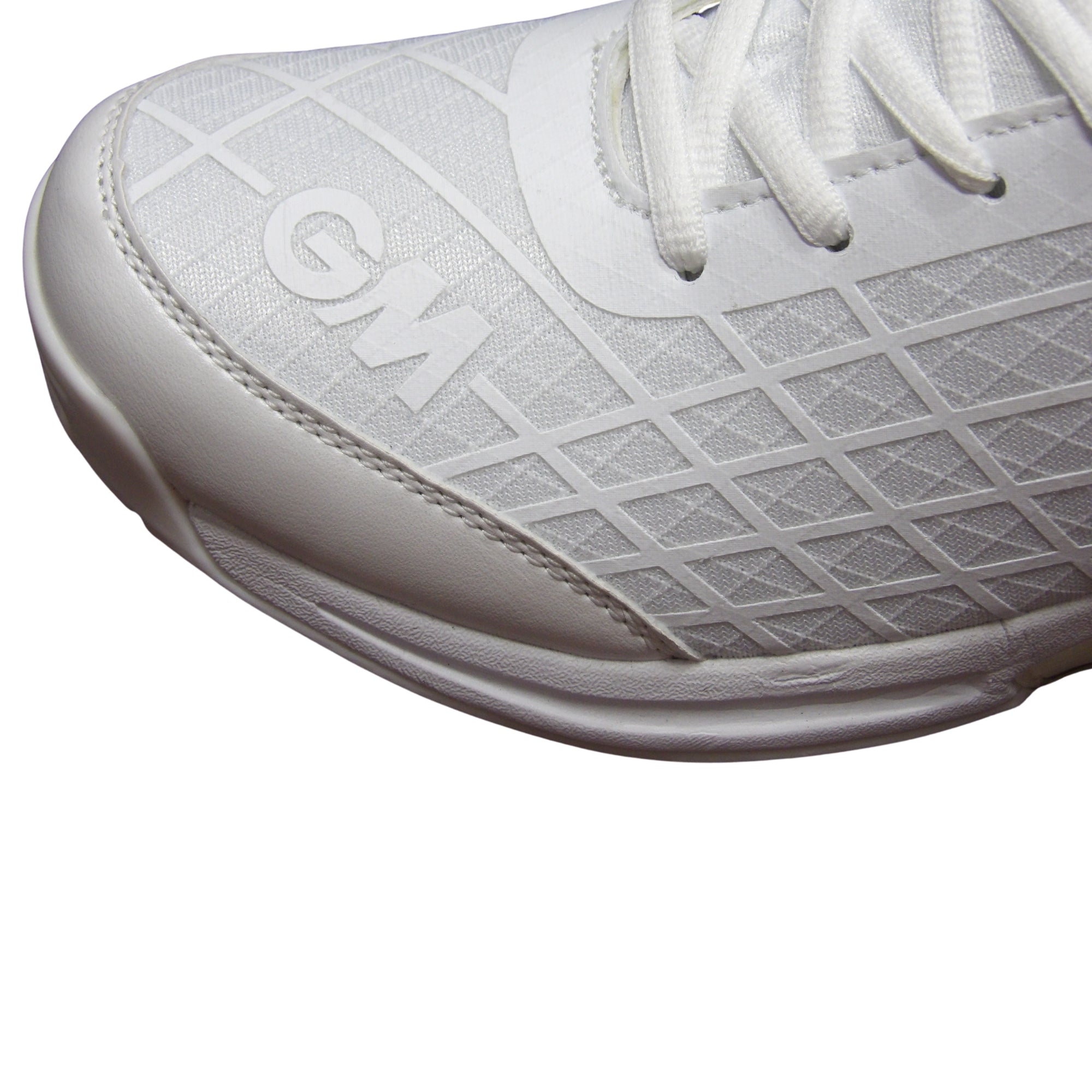 GM Cricket Shoes, Model Icon All-Rounder - White