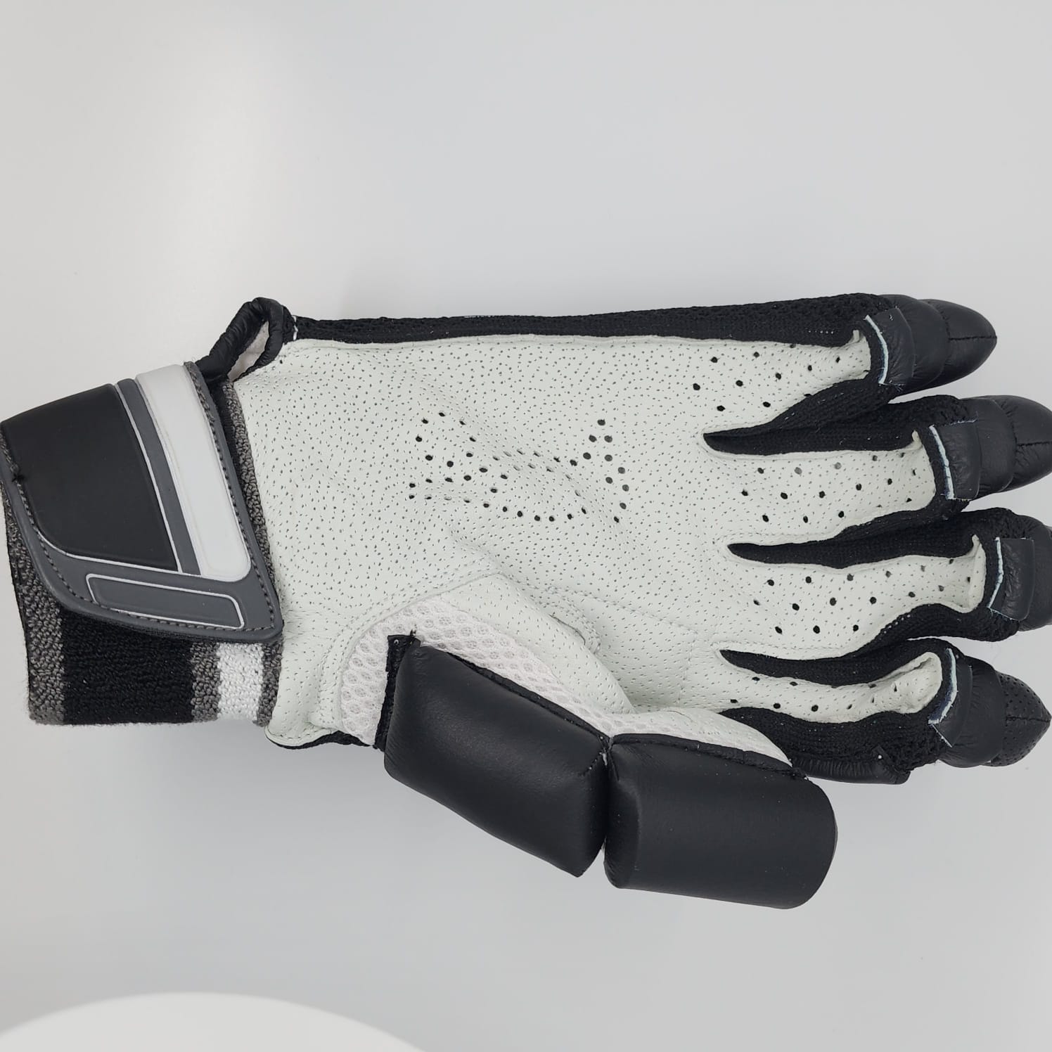 Kookaburra Pro Cricket Batting Gloves, Men Size Half White-Black - For Right Hand Players
