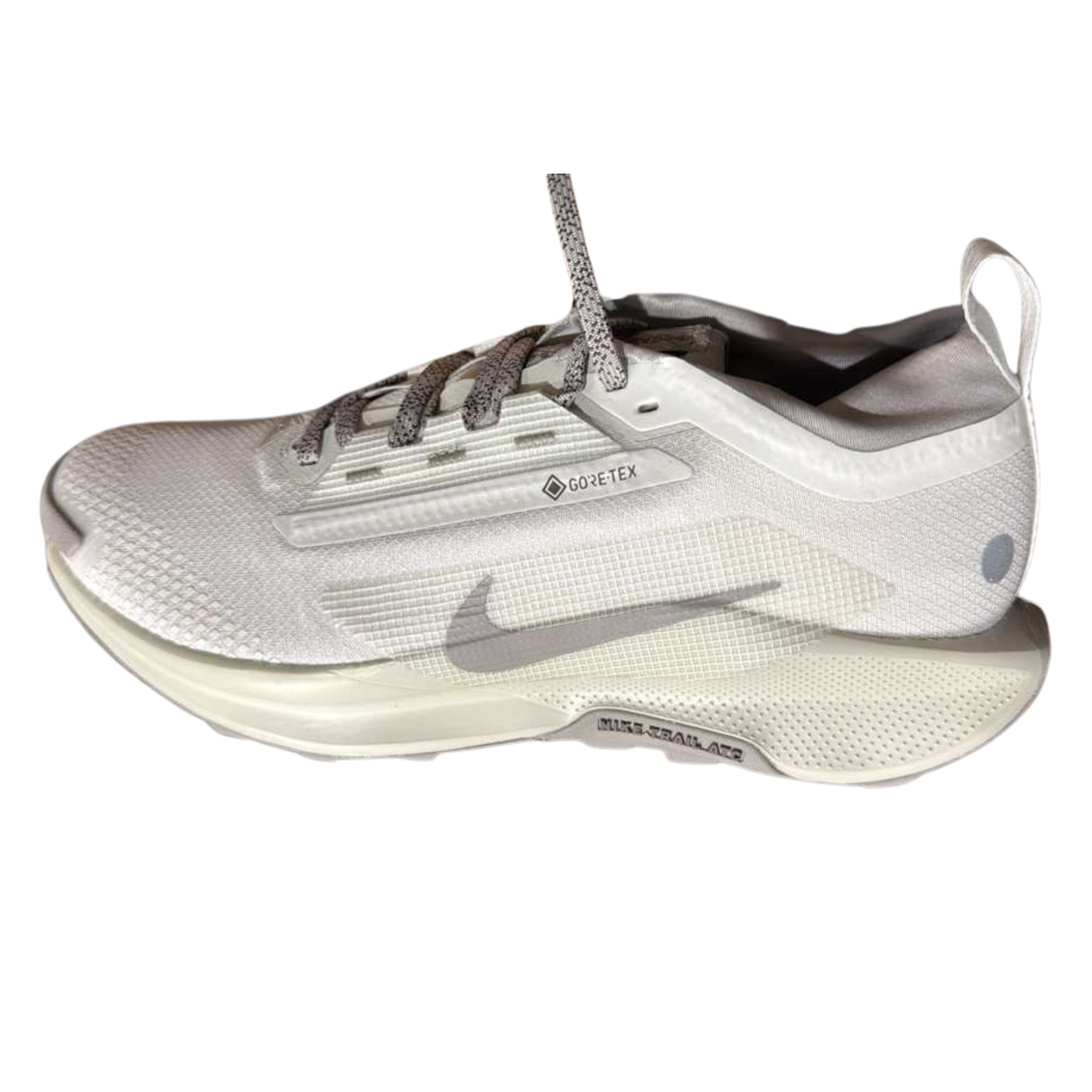 Nike Cricket Shoes Pegasus Trail 5 GORE-TEX Trail Hiking Cricket